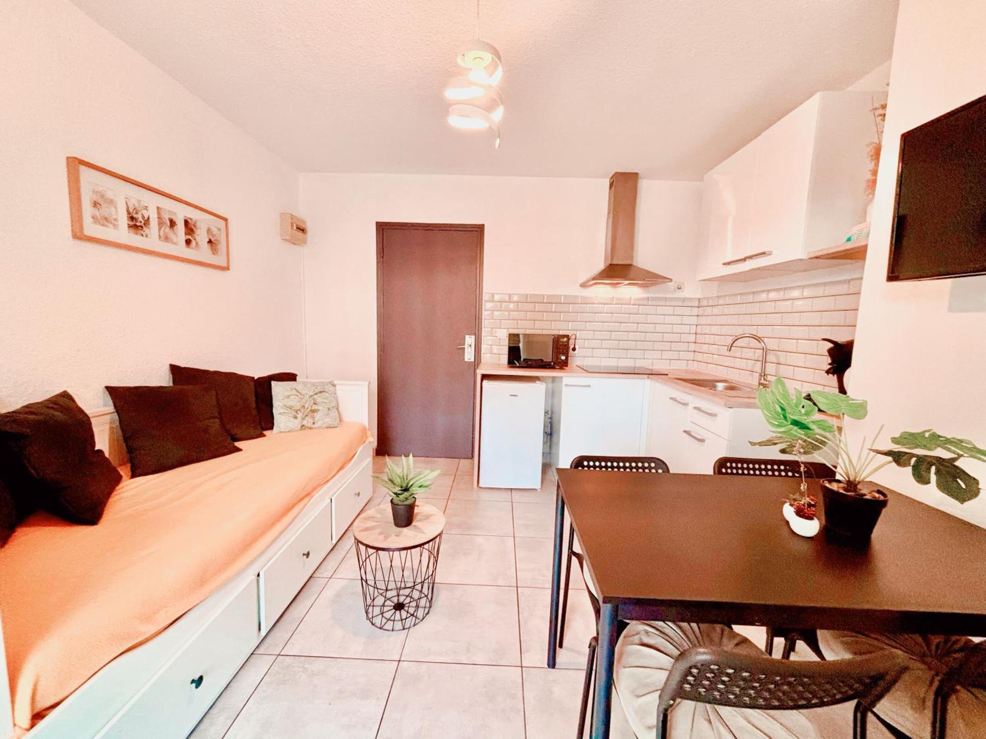 Appartement Calme Avec Jardin Privatif - 3 - Canet-en-Roussillon Exterior photo